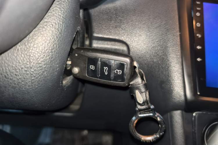 Used Volkswagen Polo 2014 1.6L Automatic Comfort Edition Vehicle Key