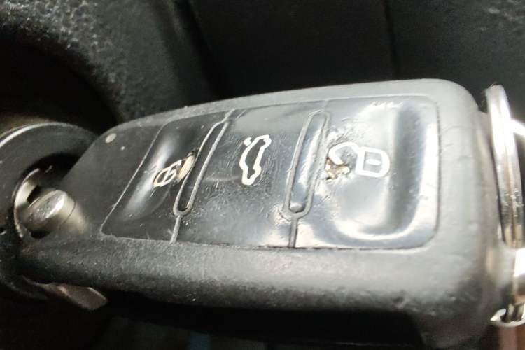 Used Volkswagen Polo 2014 1.4L Automatic Comfort Edition Vehicle Key