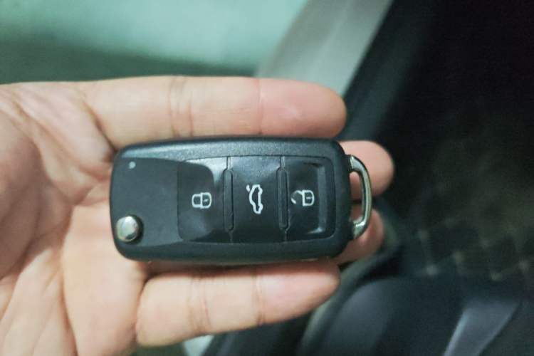 Used Volkswagen Polo 2014 1.6L Automatic Comfort Edition Vehicle Key