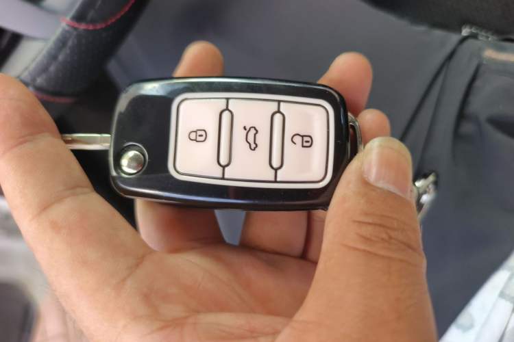 Used Volkswagen Polo 2014 1.4L Automatic Comfort Edition Vehicle Key
