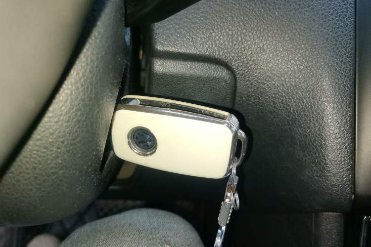 Used Volkswagen Polo 2014 1.6L Automatic 30th Anniversary Edition Vehicle Key
