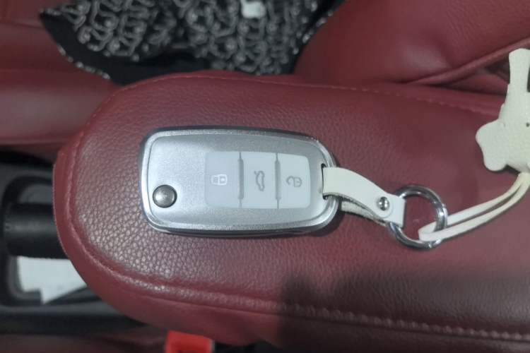 Used Volkswagen Polo 2014 1.4L Automatic Comfort Edition Vehicle Key