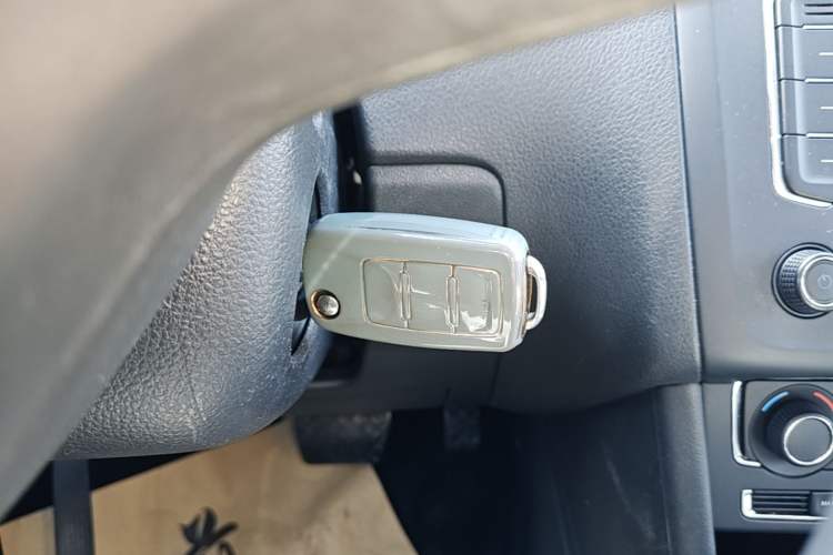 Used Volkswagen Polo 2014 1.6L Automatic Comfort Edition Vehicle Key