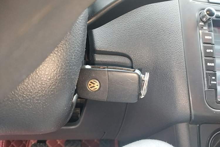 Used Volkswagen Polo 2014 1.4L Manual Fashion Edition Vehicle Key