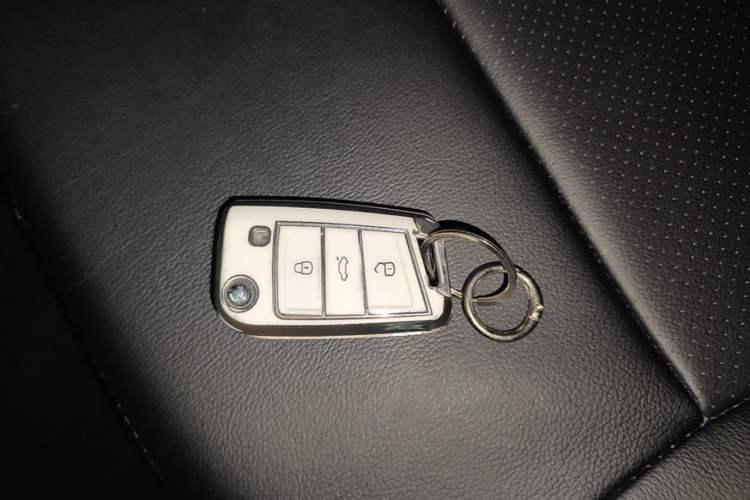 Used Volkswagen Polo 2014 1.4L Automatic Comfort Edition Vehicle Key