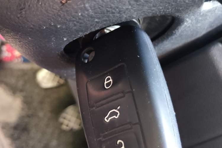 Used Volkswagen Polo 2014 1.4L Manual Fashion Edition Vehicle Key