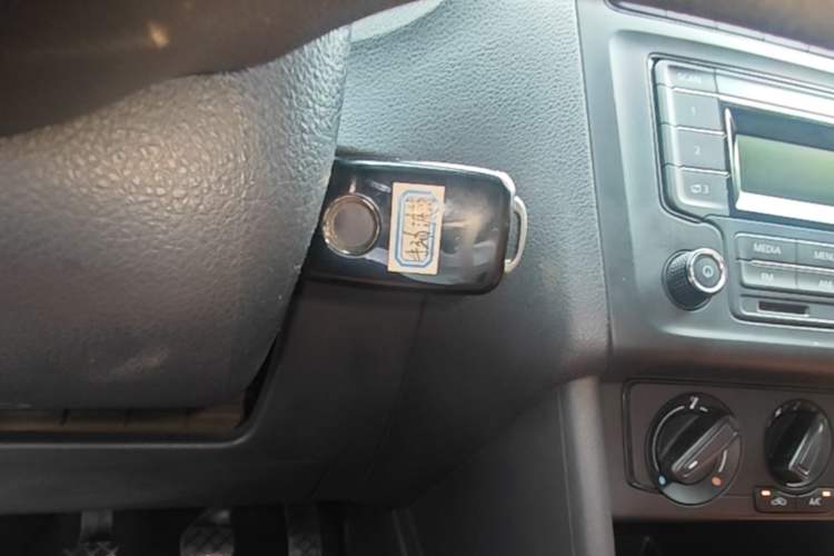 Used Volkswagen Polo 2014 1.4L Manual Fashion Edition Vehicle Key