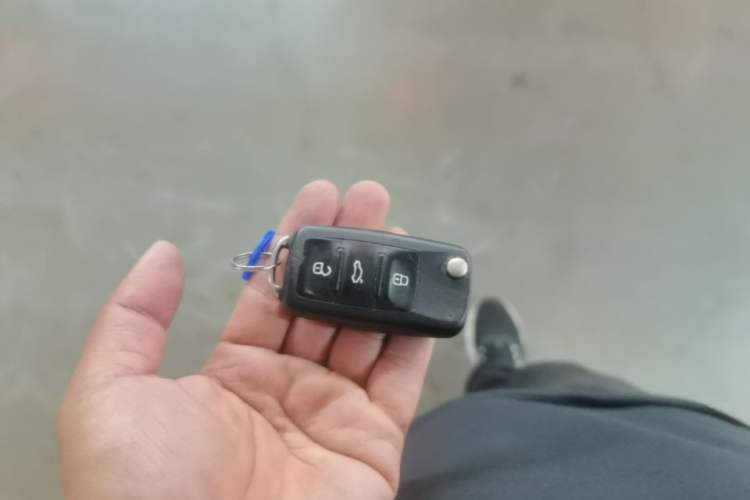 Used Volkswagen Polo 2014 1.6L Automatic Comfort Edition Vehicle Key