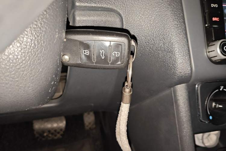 Used Volkswagen Polo 2014 1.6L Automatic Comfort Edition Vehicle Key