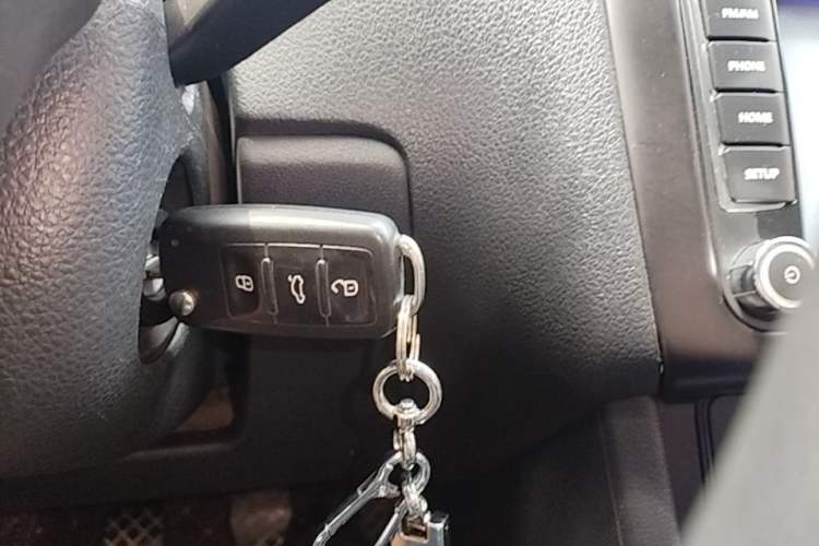 Used Volkswagen Polo 2014 1.4L Manual Fashion Edition Vehicle Key