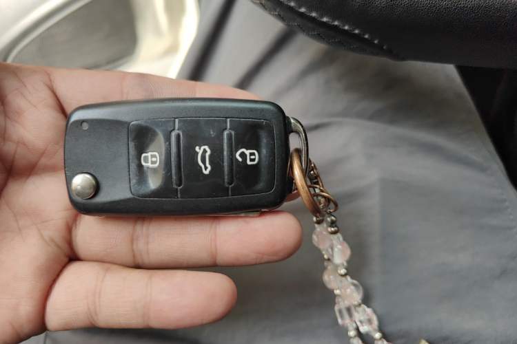 Used Volkswagen Polo 2014 1.6L Automatic Comfort Edition Vehicle Key