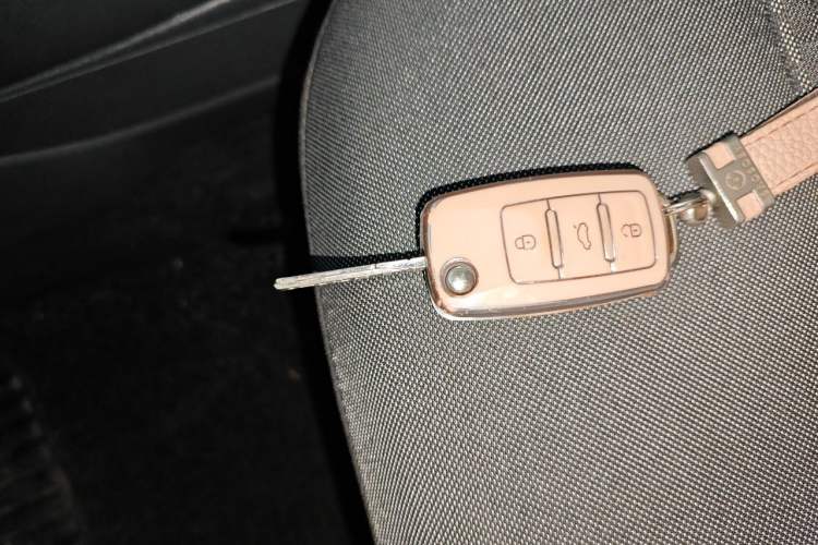 Used Volkswagen Polo 2014 1.4L Automatic Comfort Edition Vehicle Key