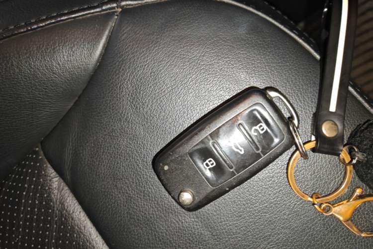 Used Volkswagen Polo 2014 1.6L Automatic Luxury Edition Vehicle Key
