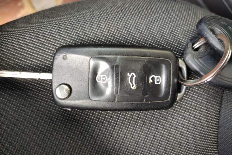 Used Volkswagen Polo 2014 1.4L Manual Comfort Edition Vehicle Key