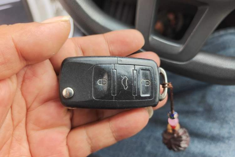 Used Volkswagen Polo 2014 1.6L Automatic Comfort Edition Vehicle Key