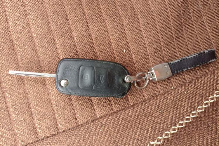 Used Volkswagen Polo 2014 1.6L Automatic Comfort Edition Vehicle Key