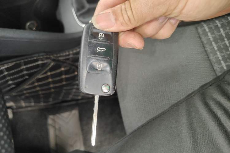 Used Volkswagen Polo 2014 1.4L Manual Comfort Edition Vehicle Key