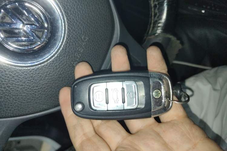 Used Volkswagen Polo 2014 1.6L Automatic Comfort Edition Vehicle Key