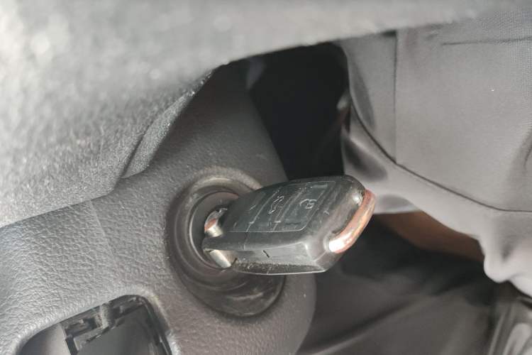 Used Volkswagen Polo 2014 1.4L Automatic Comfort Edition Vehicle Key