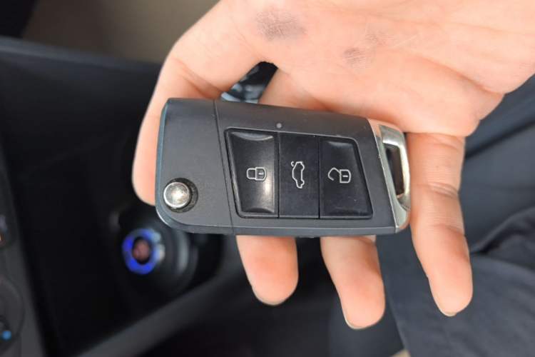 Used Volkswagen Polo 2014 1.4L Manual Fashion Edition Vehicle Key