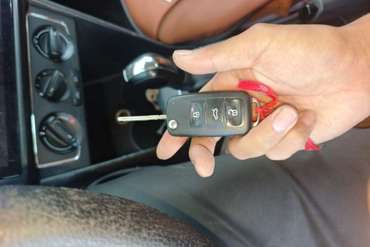 Used Volkswagen Polo 2014 1.6L Automatic Comfort Edition Vehicle Key