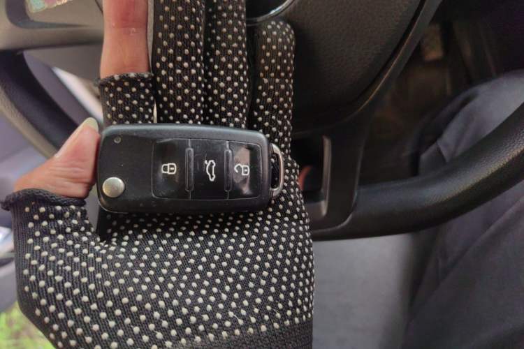 Used Volkswagen Polo 2014 1.6L Automatic Comfort Edition Vehicle Key