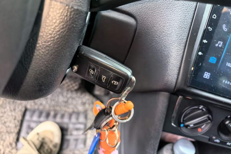 Used Volkswagen Polo 2014 1.6L Automatic Comfort Edition Vehicle Key