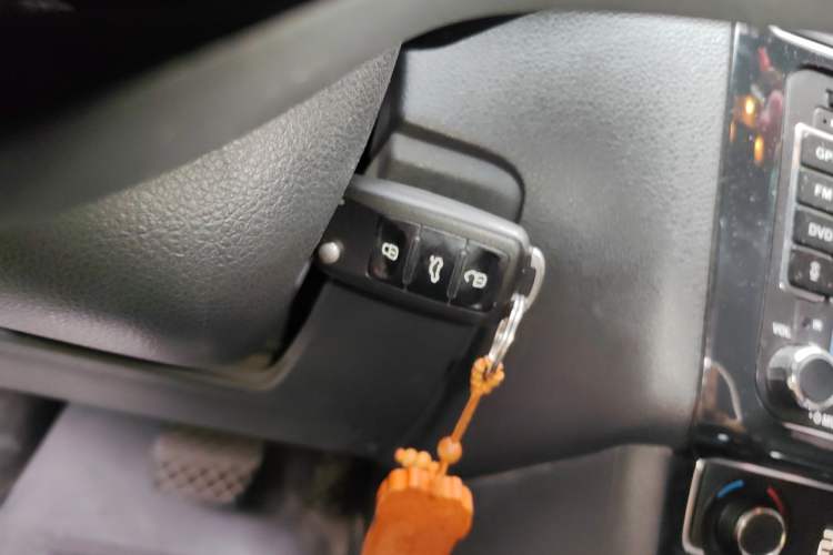 Used Volkswagen Polo 2014 1.6L Automatic Luxury Edition Vehicle Key