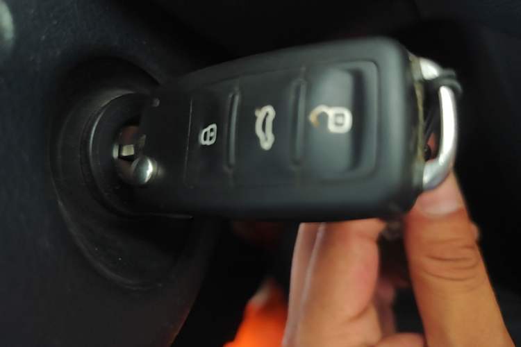 Used Volkswagen Polo 2014 1.4L Automatic Comfort Edition Vehicle Key