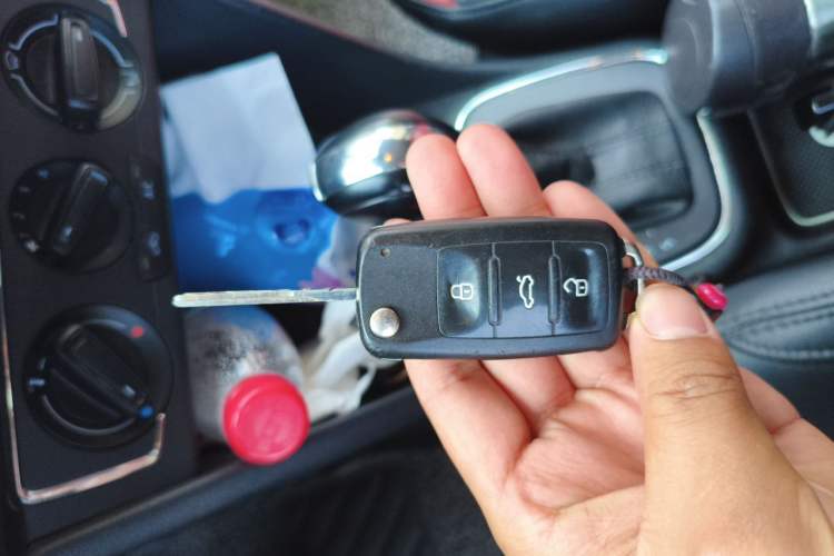 Used Volkswagen Polo 2014 1.6L Automatic Comfort Edition Vehicle Key