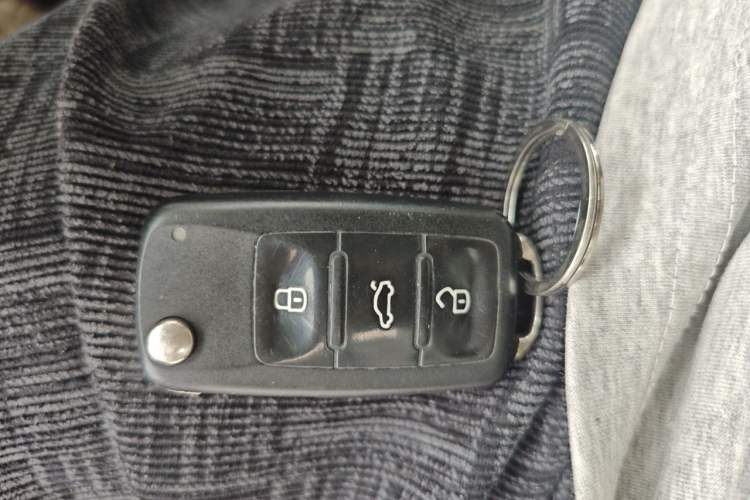 Used Volkswagen Polo 2014 1.4L Manual Fashion Edition Vehicle Key
