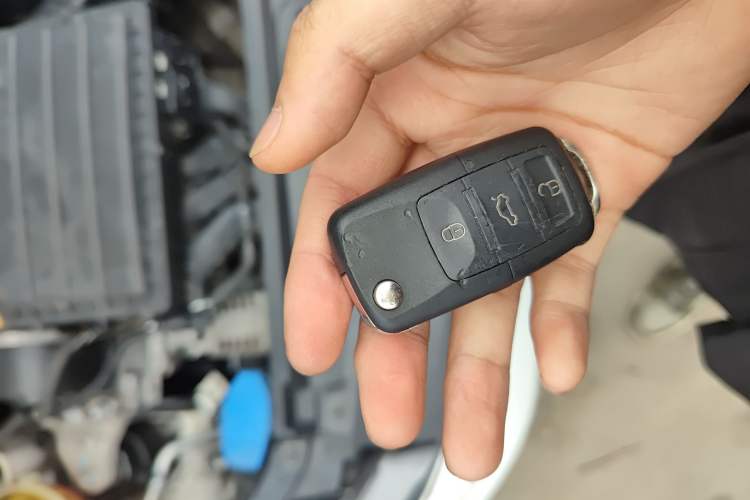 Used Volkswagen Polo 2014 1.6L Automatic Comfort Edition Vehicle Key