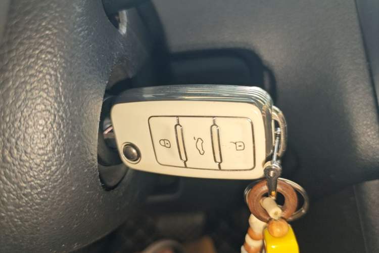 Used Volkswagen Polo 2014 1.4L Automatic Comfort Edition Vehicle Key