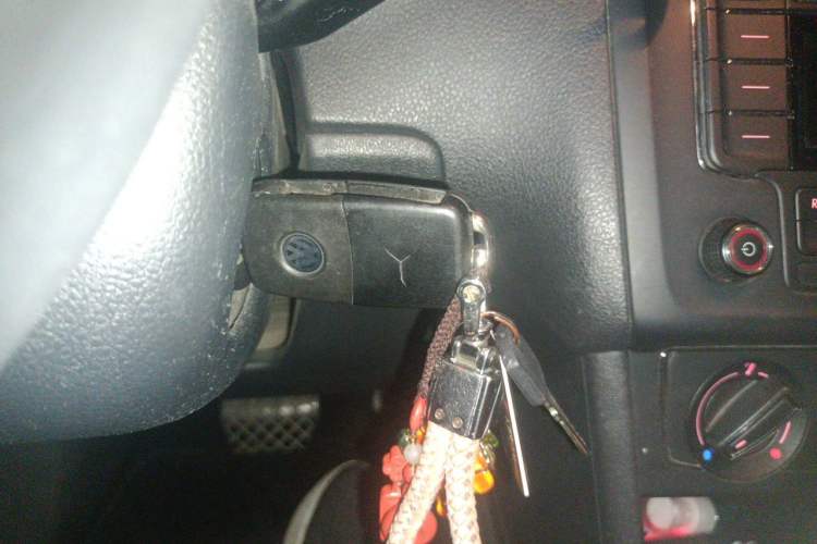 Used Volkswagen Polo 2014 1.4L Automatic Comfort Edition Vehicle Key