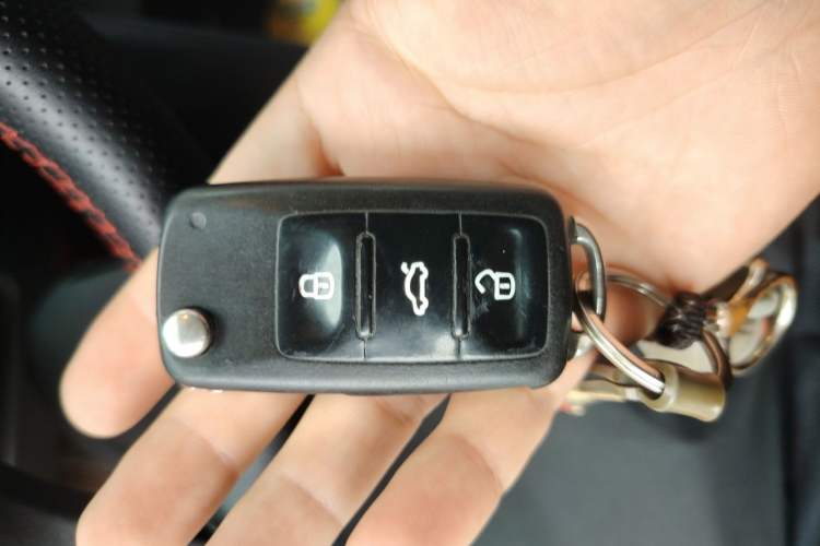 Used Volkswagen Polo 2014 1.4L Manual Fashion Edition Vehicle Key