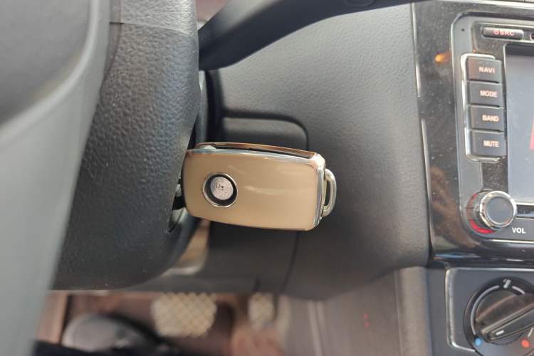 Used Volkswagen Polo 2014 1.4L Automatic Comfort Edition Vehicle Key