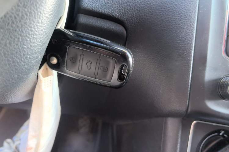 Used Volkswagen Polo 2014 1.4L Automatic Comfort Edition Vehicle Key