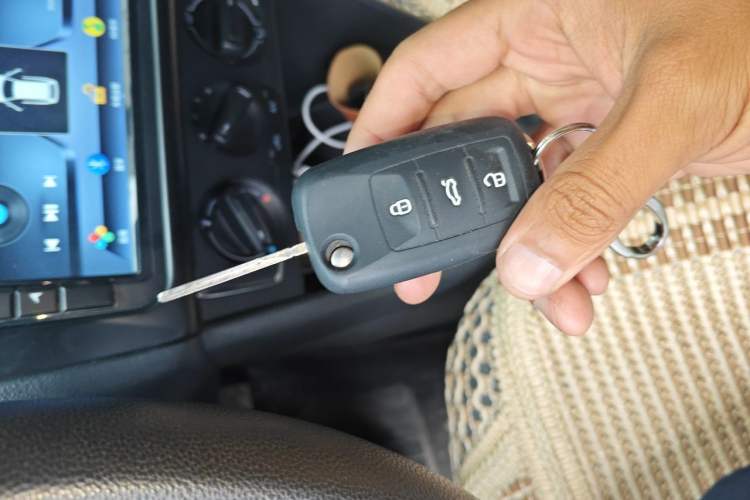 Used Volkswagen Polo 2014 1.6L Automatic Comfort Edition Vehicle Key
