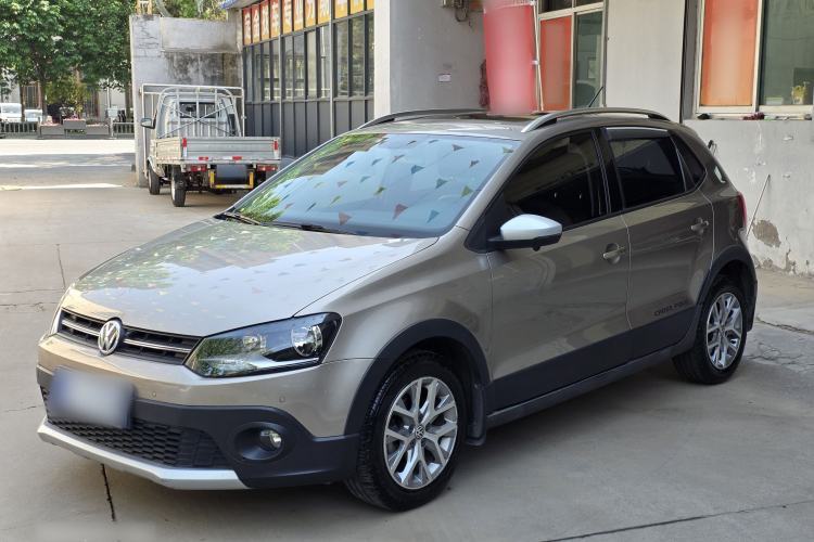 Used Volkswagen Polo 2014 1.6L Cross Polo Automatic Guazi used car, China used car export, Used car for sale, Used  cars, Cheapest cars for sale