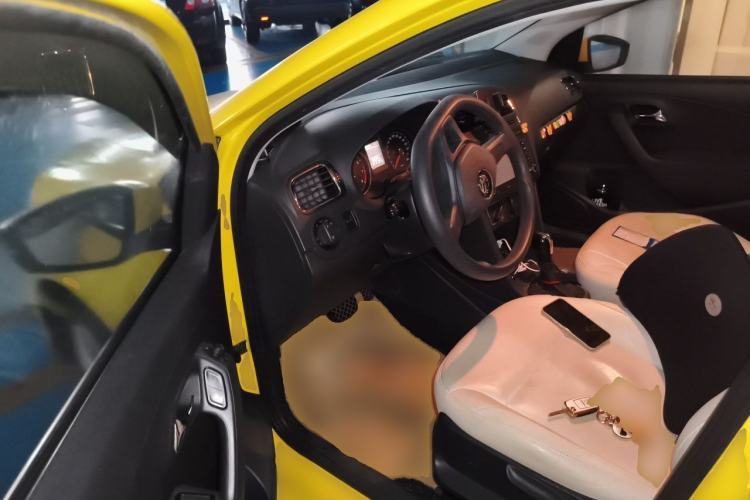 Used Volkswagen Polo 2014 1.6L Automatic 30th Anniversary Edition Driver Seat