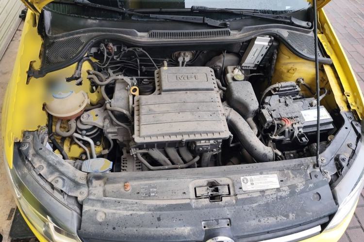 Used Volkswagen Polo 2014 1.6L Automatic Comfort Edition Engine Bay