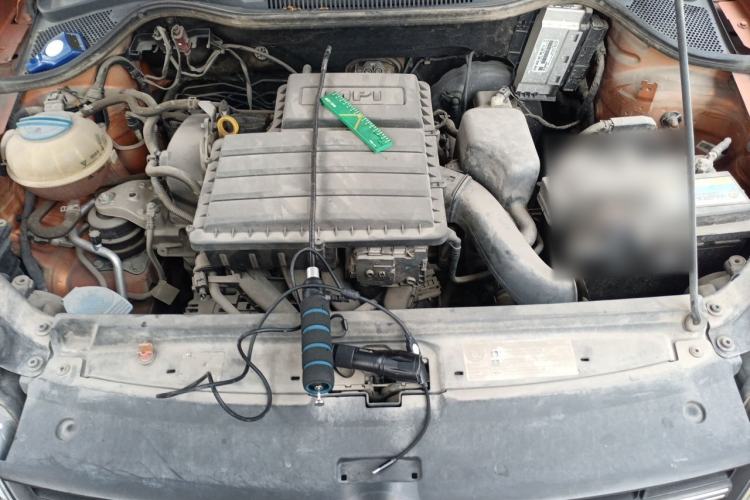 Used Volkswagen Polo 2014 1.6L Cross Polo Automatic Engine Bay