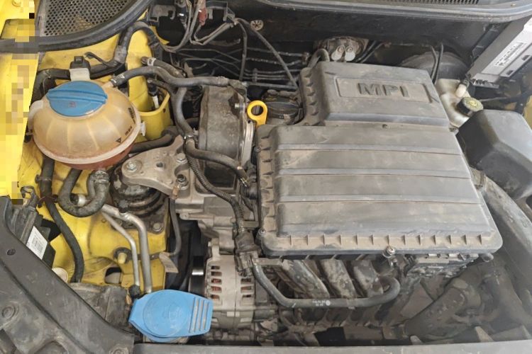 Used Volkswagen Polo 2014 1.4L Automatic Comfort Edition Engine Bay Right