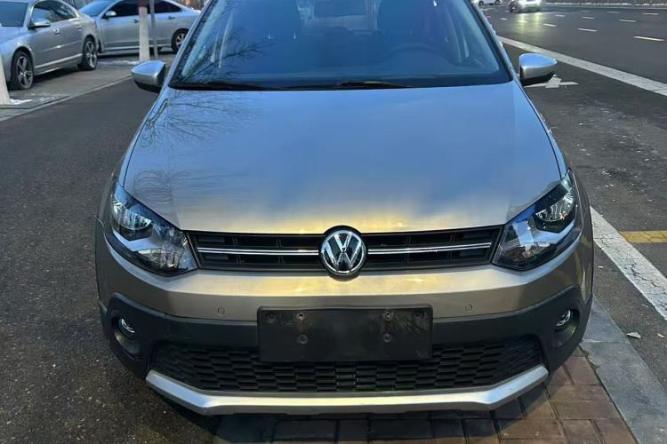 Used Volkswagen Polo 2014 1.6L Cross Polo Automatic Exterior 1