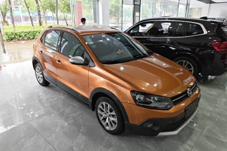 Used Volkswagen Polo 2014 1.6L Cross Polo Automatic Exterior 1