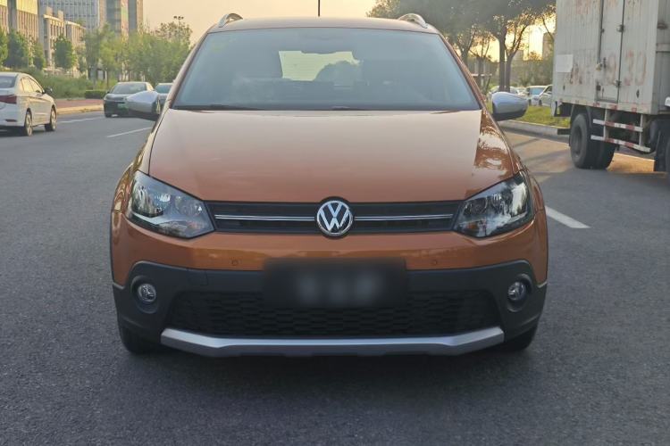 Used Volkswagen Polo 2014 1.6L Cross Polo Automatic Exterior 2