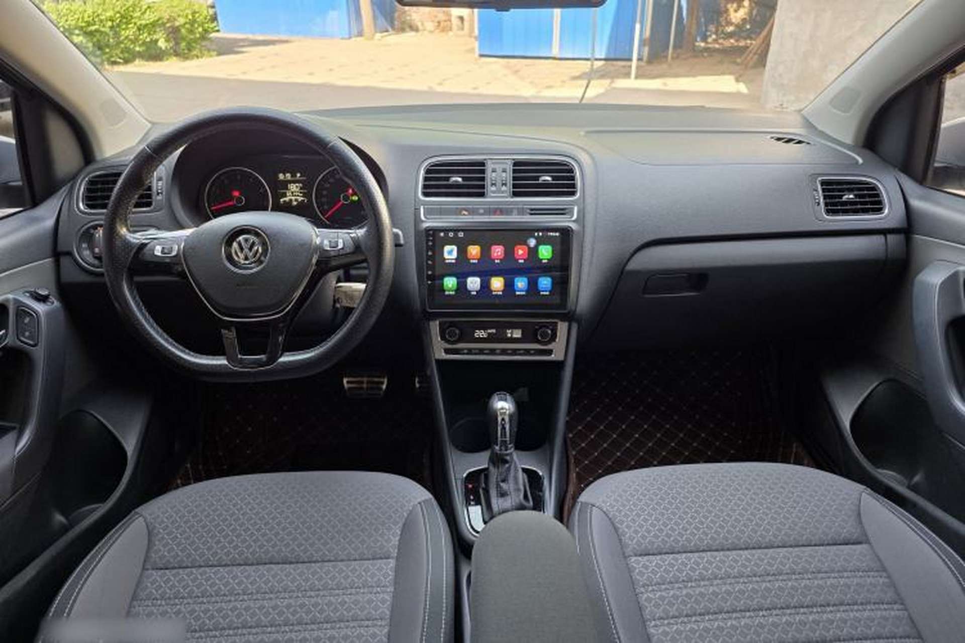 Used Volkswagen Polo 2014 1.6L Cross Polo Automatic Exterior 4