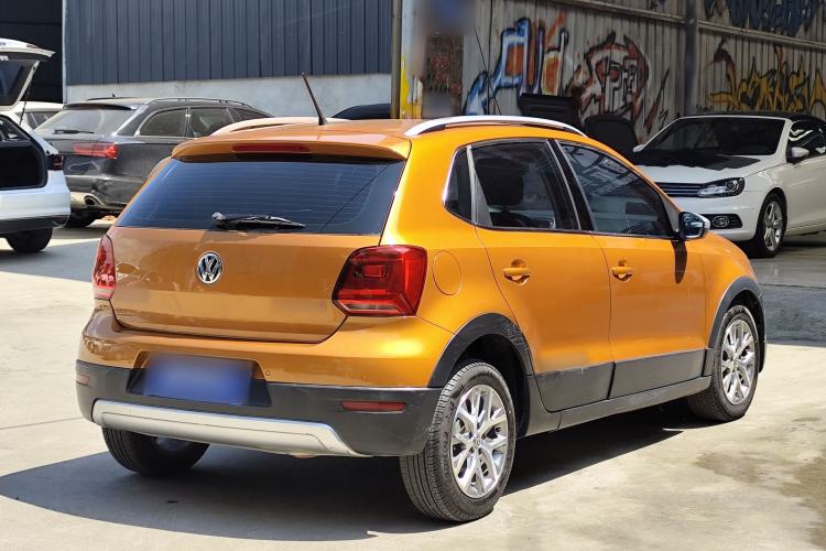 Used Volkswagen Polo 2014 1.6L Cross Polo Automatic Exterior 6
