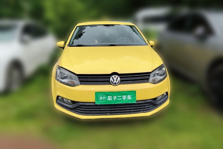 Used Volkswagen Polo 2014 1.4L Manual Fashion Edition Front