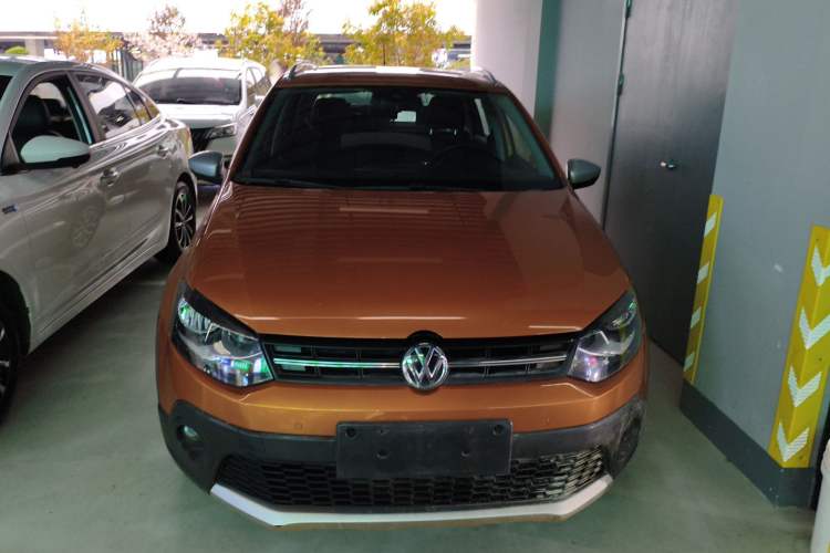 Used Volkswagen Polo 2014 1.6L Cross Polo Automatic Front